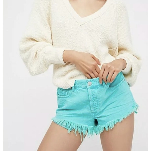 Free People Soft & Relaxed Cut Off Shorts Womens 27 Cypress Major Raw Hem Denim